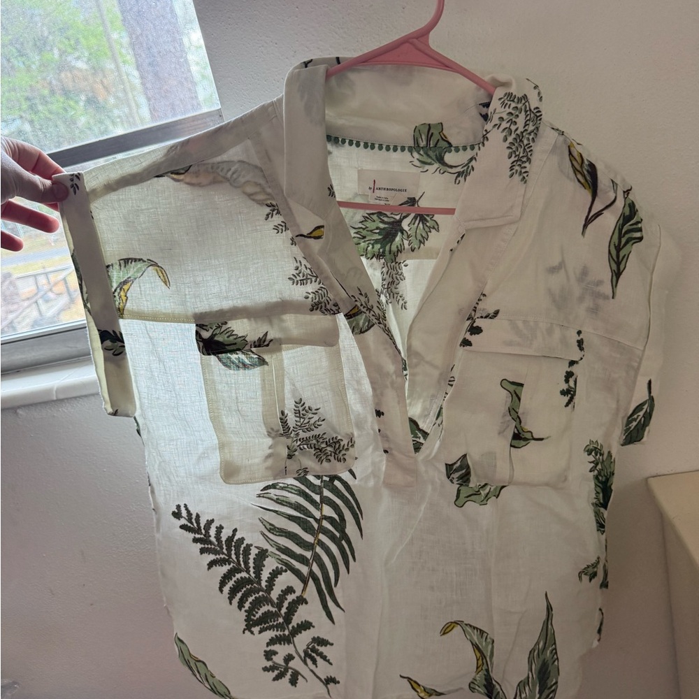 Anthropologie White Short-Sleeve Button Front Blouse with Green Leaf Print